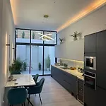 Pinnacle House