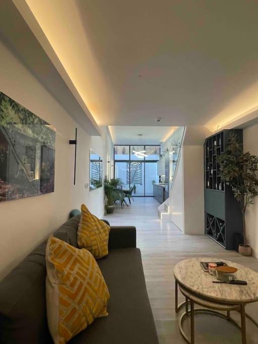 Pinnacle House Casa vacanze